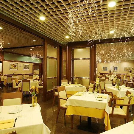 Hotel Maxim 